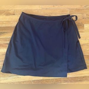 Girlfriend Collective Wrap Skort, size large